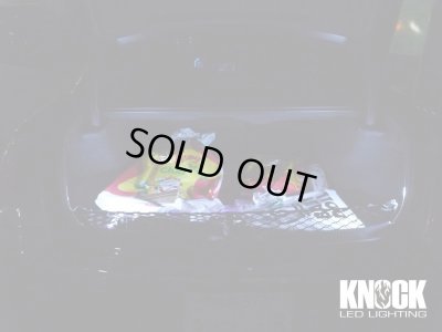 画像1: １５〜 クライスラー３００用 トランクルームＬＥＤバルブ ホワイト